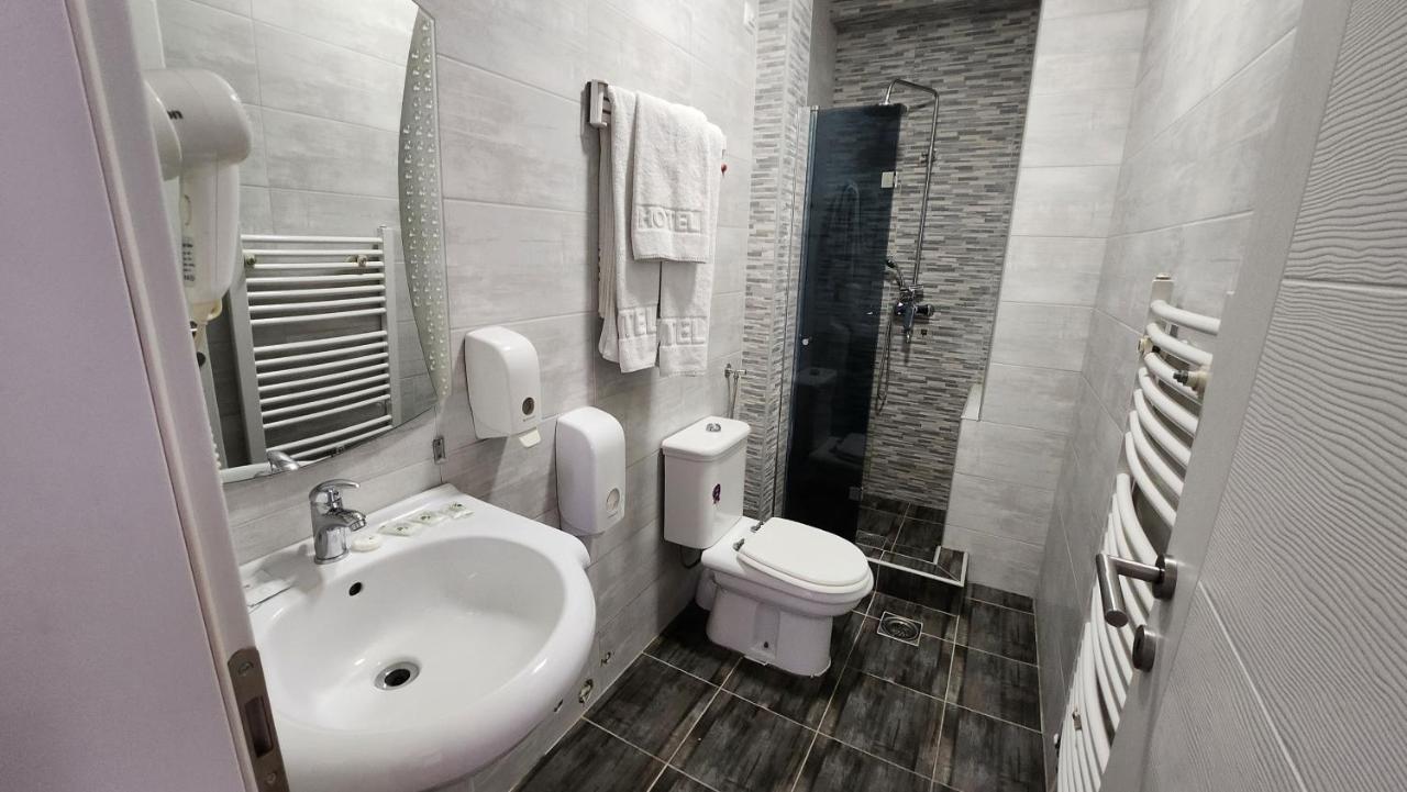 Hotel Rile Men Blue Ниш Экстерьер фото
